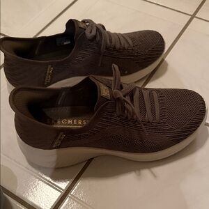 Skechers Women's Brown Knit Athletic Shoes